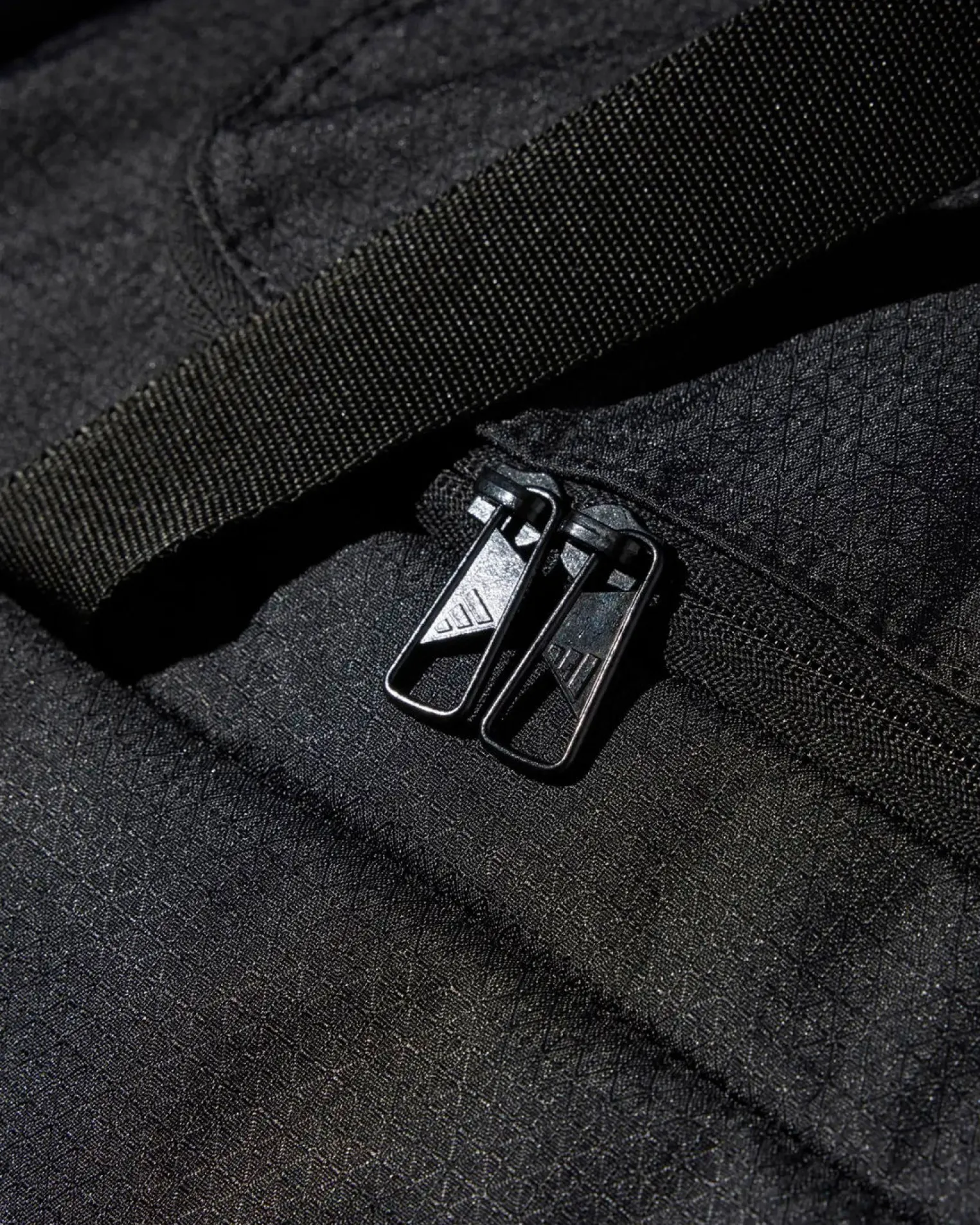 ADIDAS - BORSONE TR DUFFLE L - NERO - JY4149