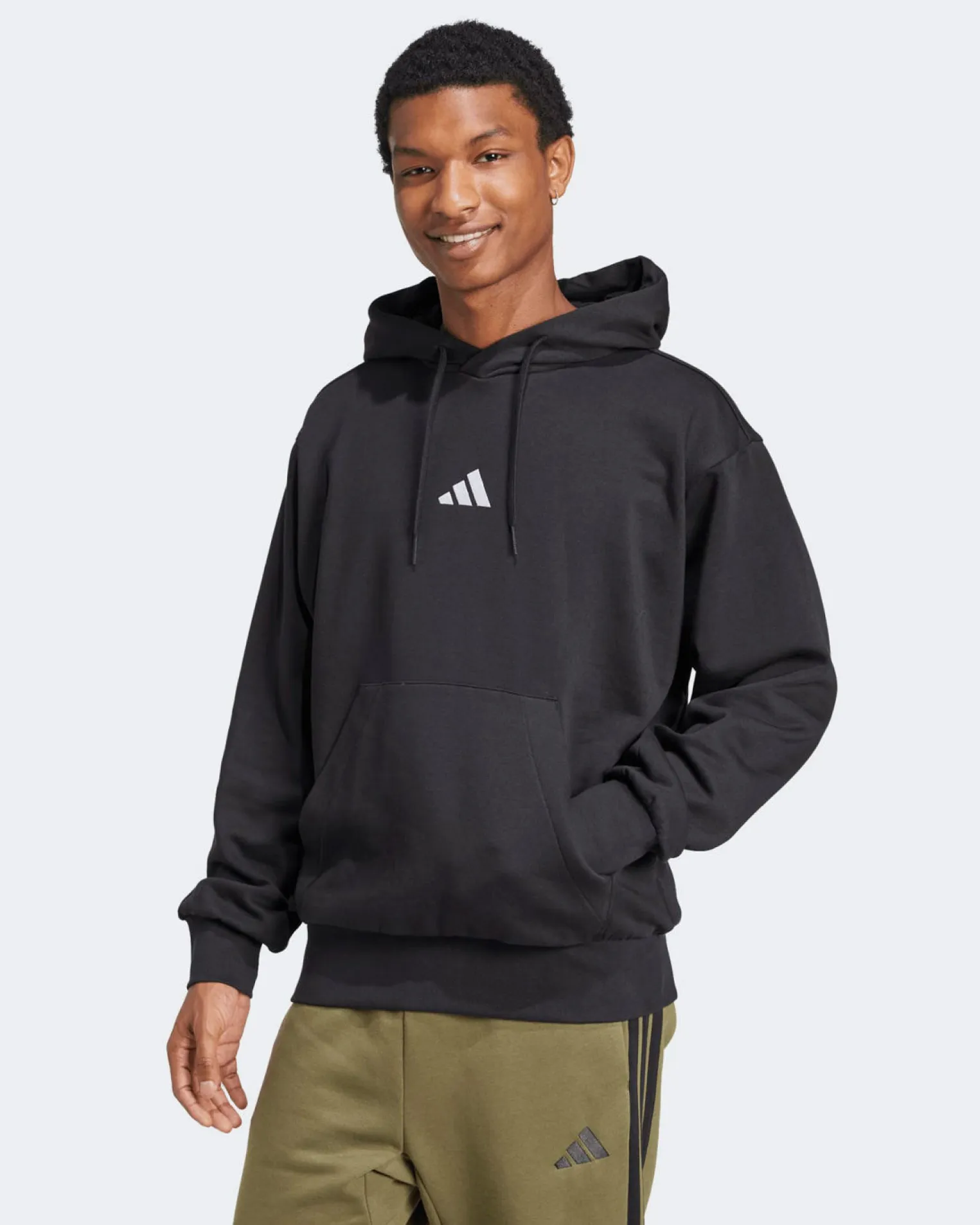 ADIDAS - FELPA UOMO CON CAPPUCCIO NERA FEELCOZY - JE3807
