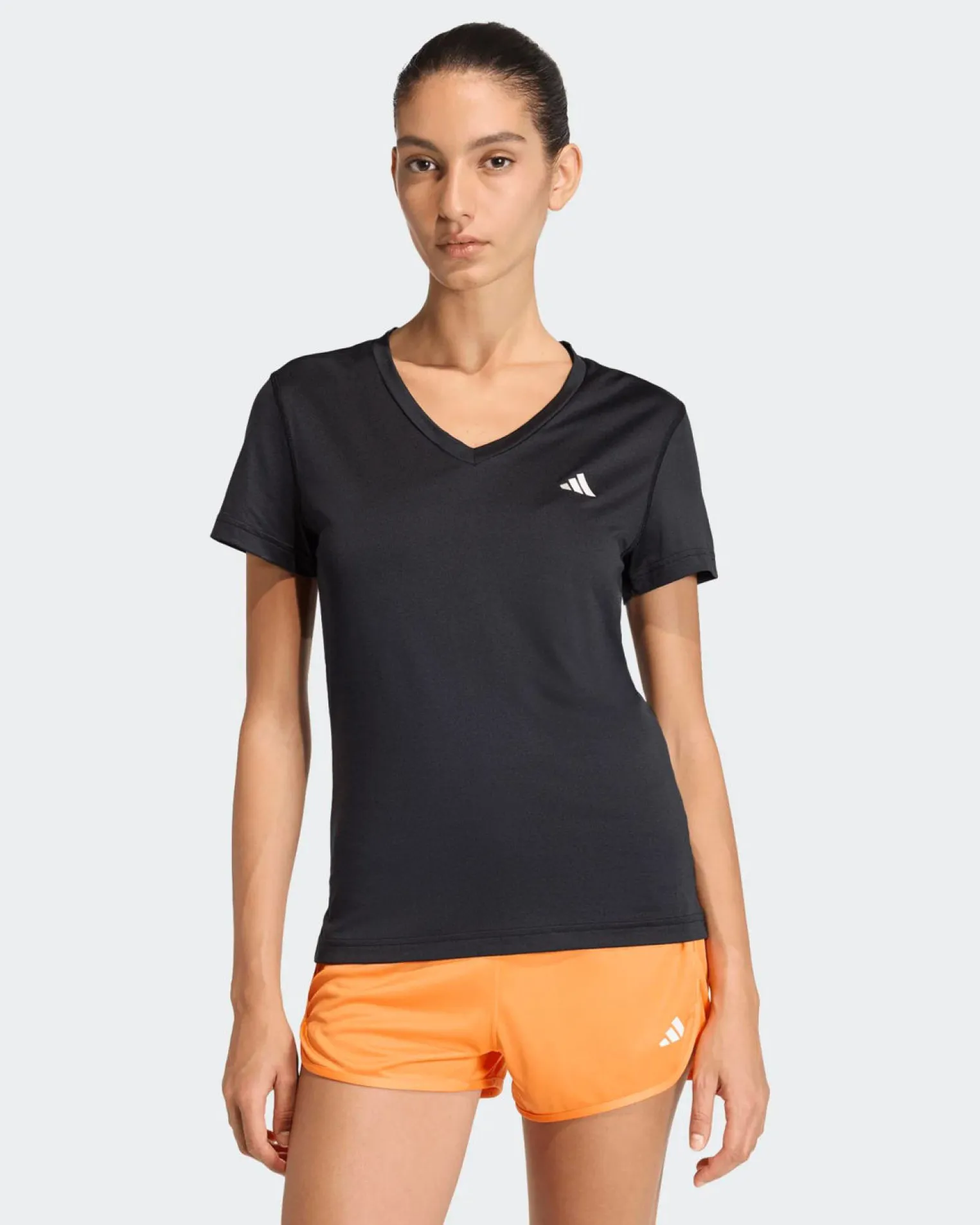 ADIDAS - T-SHIRT NERA PER ALLENAMENTO DA DONNA SCOLLO A V - KA2474