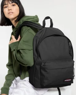 EASTPAK - Zaino OUT OF OFFICE nero con tasca frontale e scomparto laptop