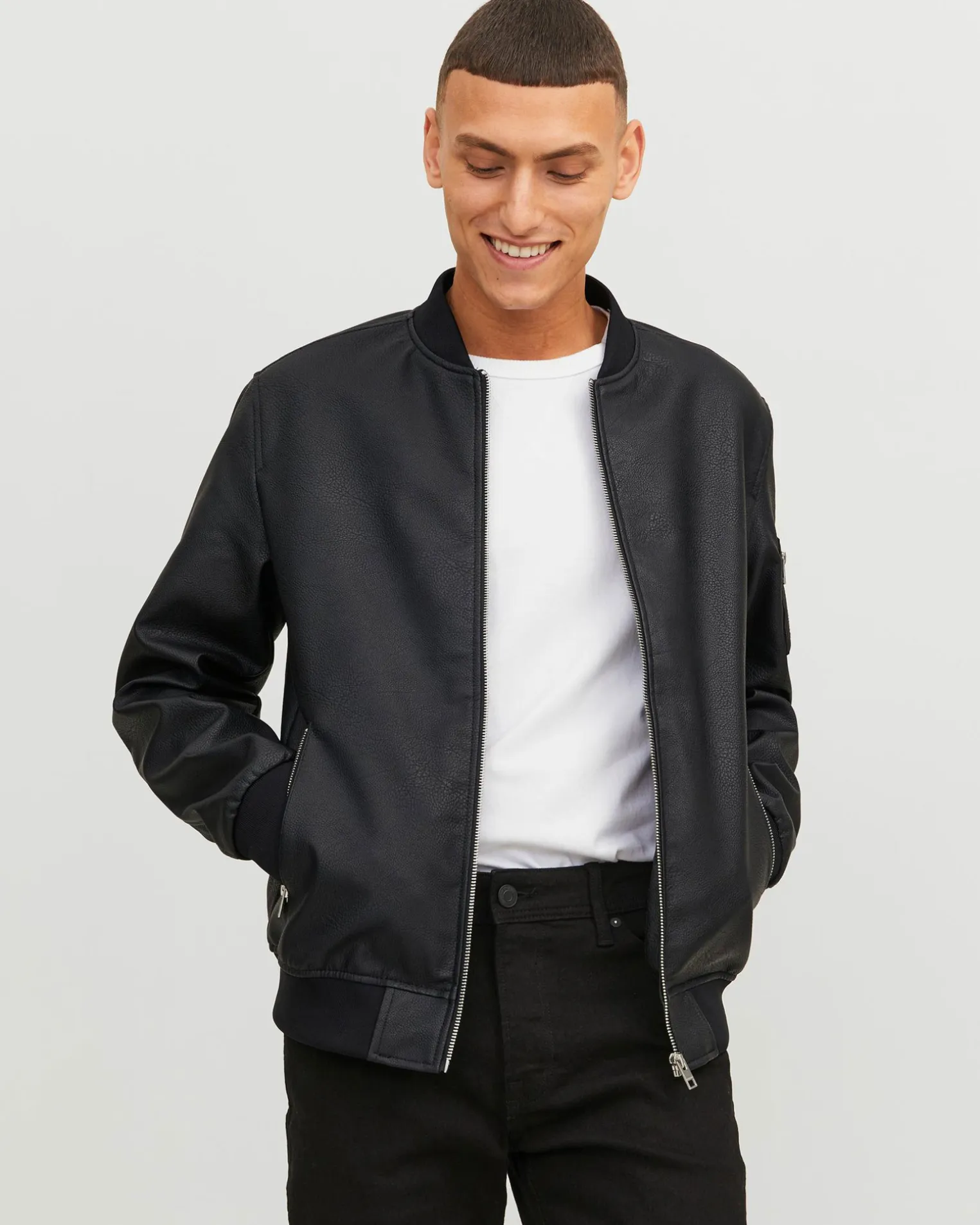 JACK&JONES - GIUBBINO BOMBER IN SIMILPELLE DA UOMO CON VITA ELASTICIZZATA