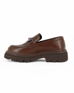 LOLA - Mocassino marrone con morsetto e suola track