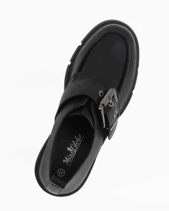 MISS GLOBO - Scarpa nera con suola track e cinturino con fibbia frontale, tacco 5,5CM