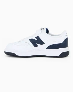 NEW BALANCE -  SNEAKERS KIDS LIFESTYLE BIANCHE CON DETTAGLI BLU DAL 28 AL 35, P0806RV