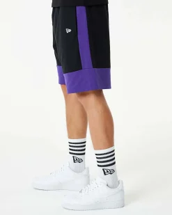NEW ERA - Pantaloni corti neri e viola con logo Lakers