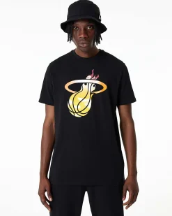 NEW ERA - T shirt girocollo da uomo nera in cotone con logo giallo
