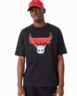 NEW ERA - T shirt girocollo da uomo nera in cotone con logo Chicago Bulls
