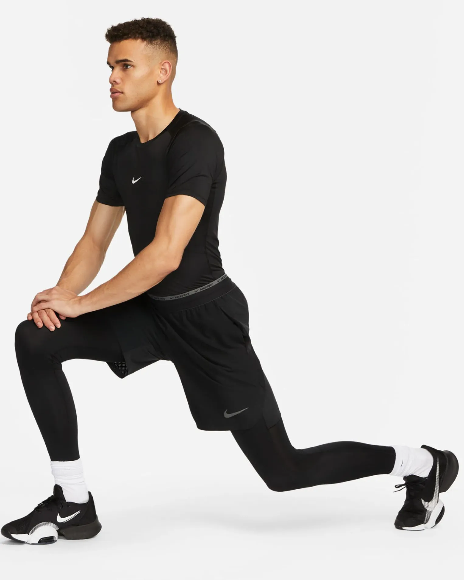 NIKE – T-SHIRT DA ALLENAMENTO PRO NERO DA UOMO – FB7932/010