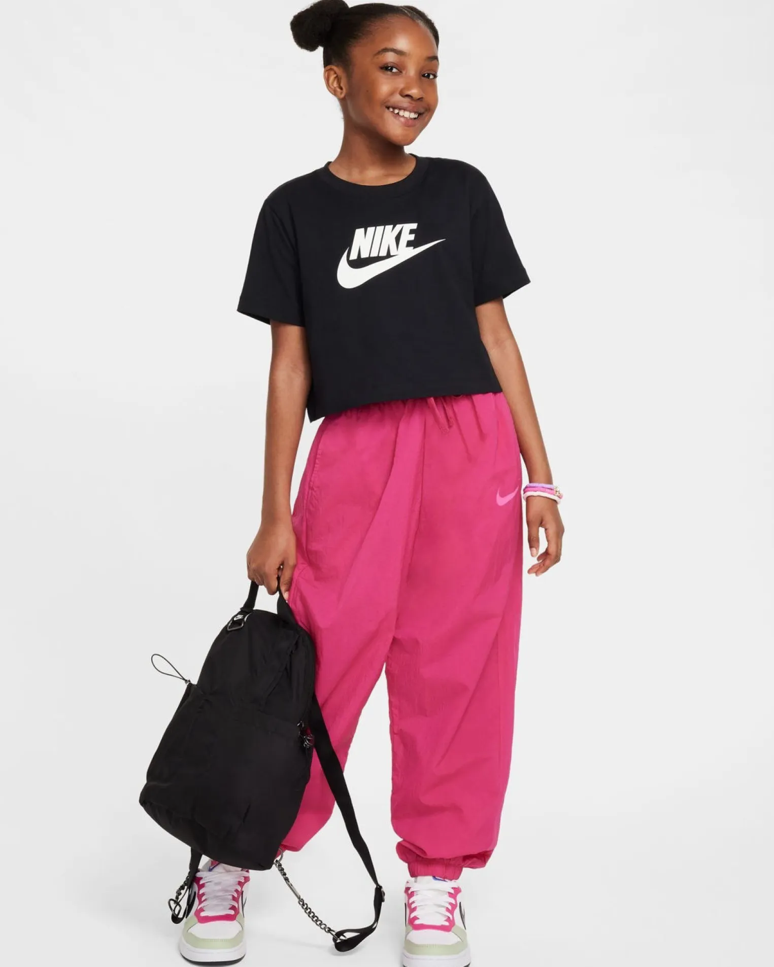 NIKE - Tshirt sportwear a maniche corte da bambini nera - FZ5548/010