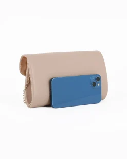 POCHETTE PU C/PATTA A PUNTA+LETTERING