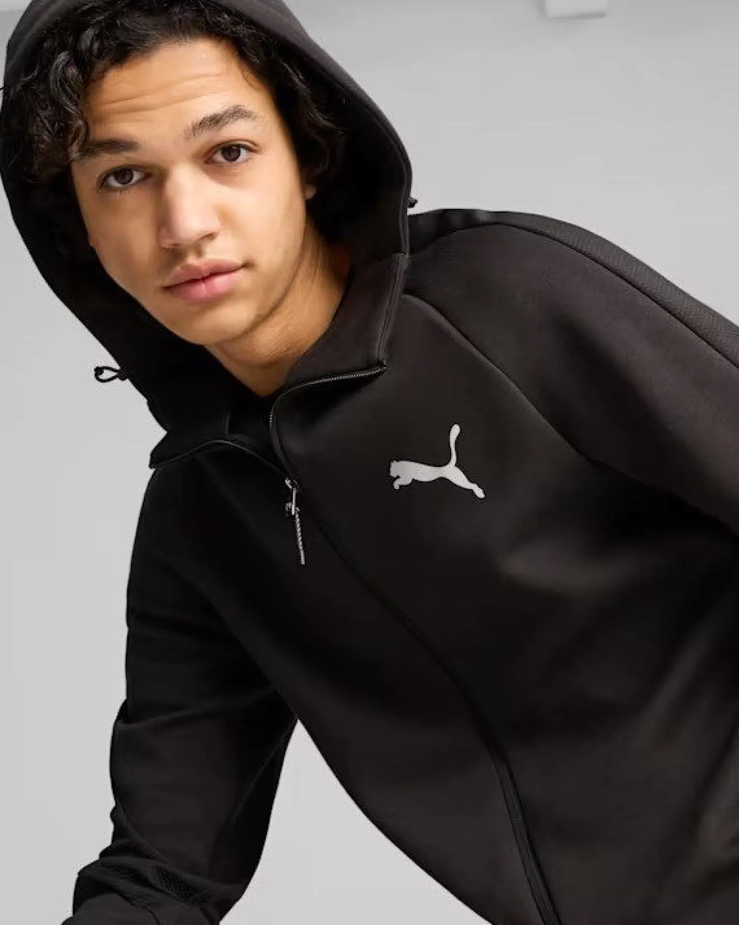 PUMA - FELPA CON CAPPUCCIO E FULL ZIP NERA DA UOMO - 681700-01
