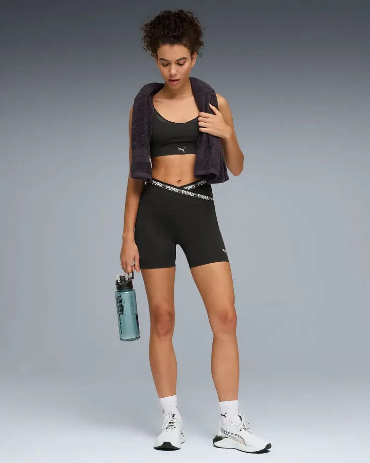 PUMA -SHORT NERO STRONG CROSS FRONT TIGHT HW 5" DA DONNA, 528497-01