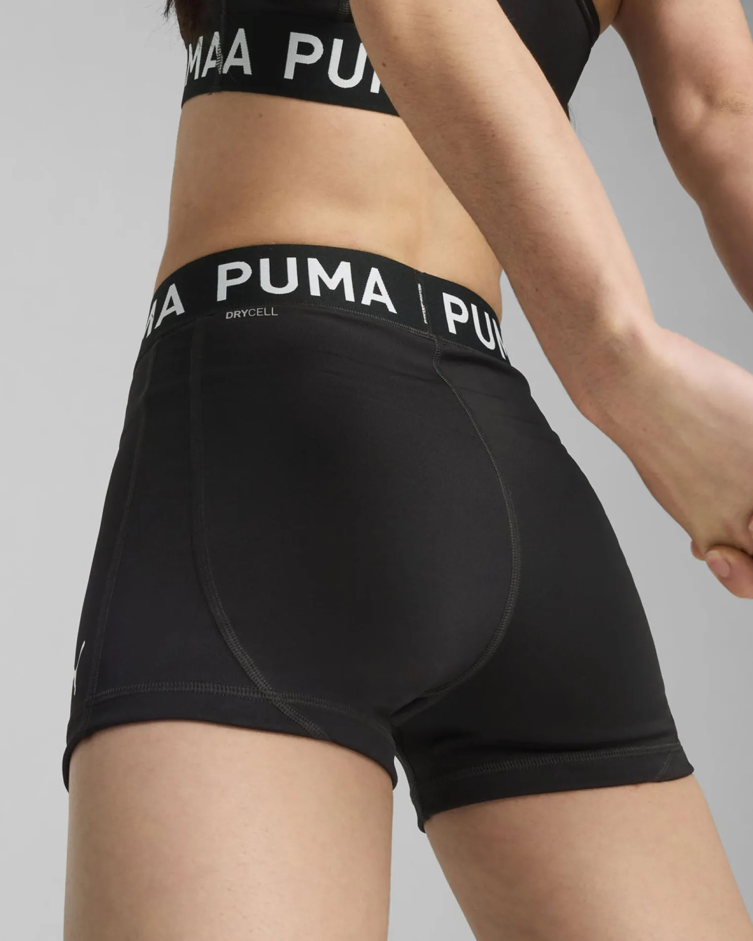 PUMA -SHORT NERO STRONG TIGHT-HW DA DONNA, 526002-01