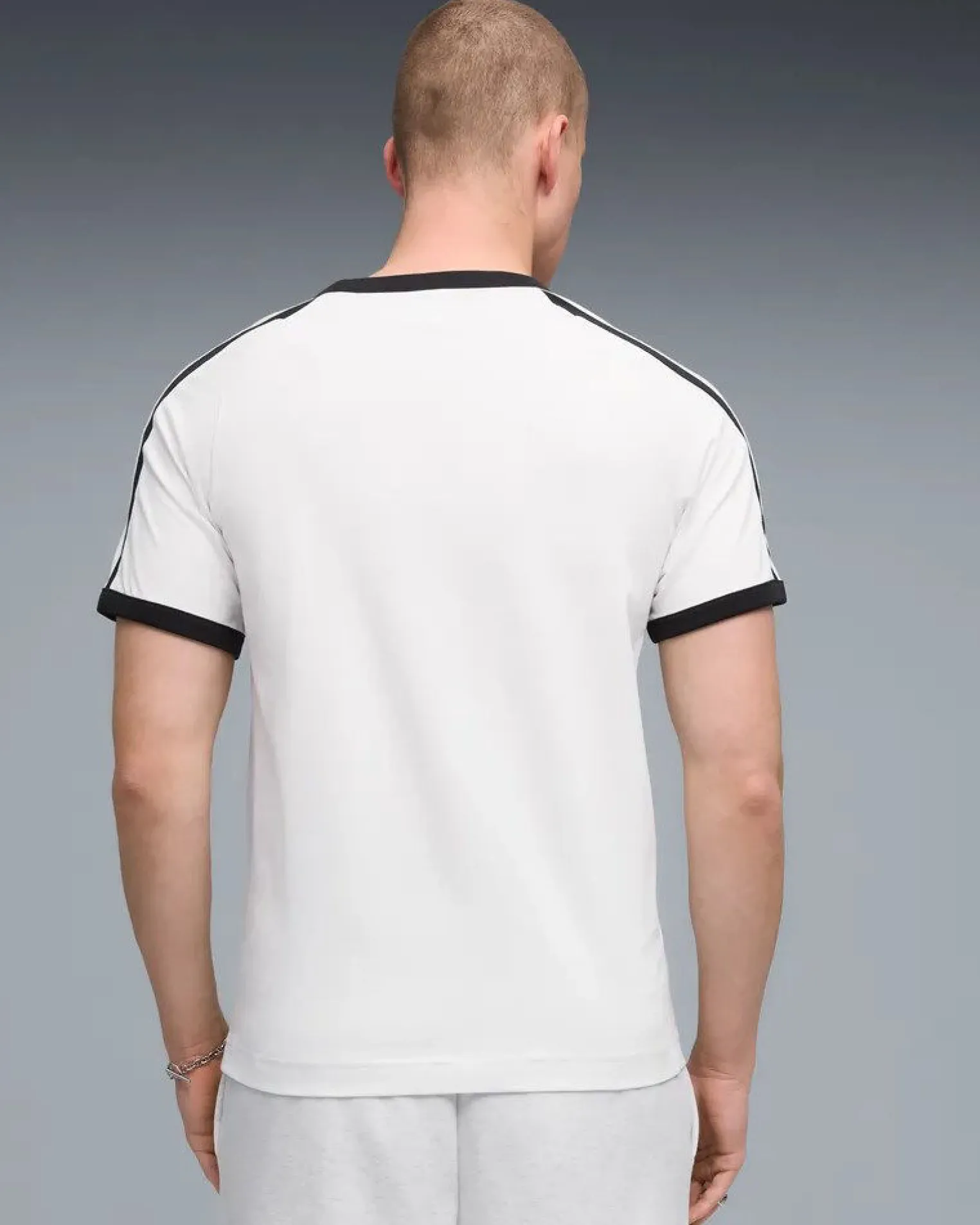PUMA - T-SHIRT UOMO MEZZA MANICA BIANCA E NERA E T7 BIG CAT RINGER TEE AL.SNOW, 635242-02