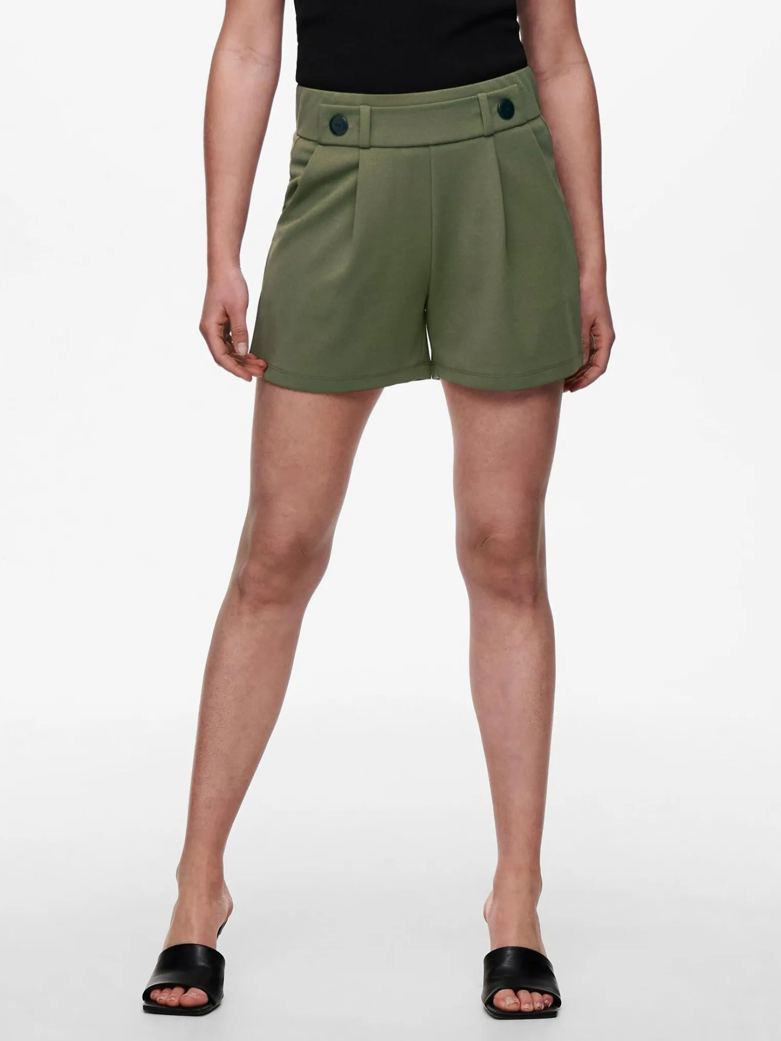 SHORT GEGGO