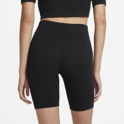 SHORT SPORTSWEAR ESSENTIAL BLACK