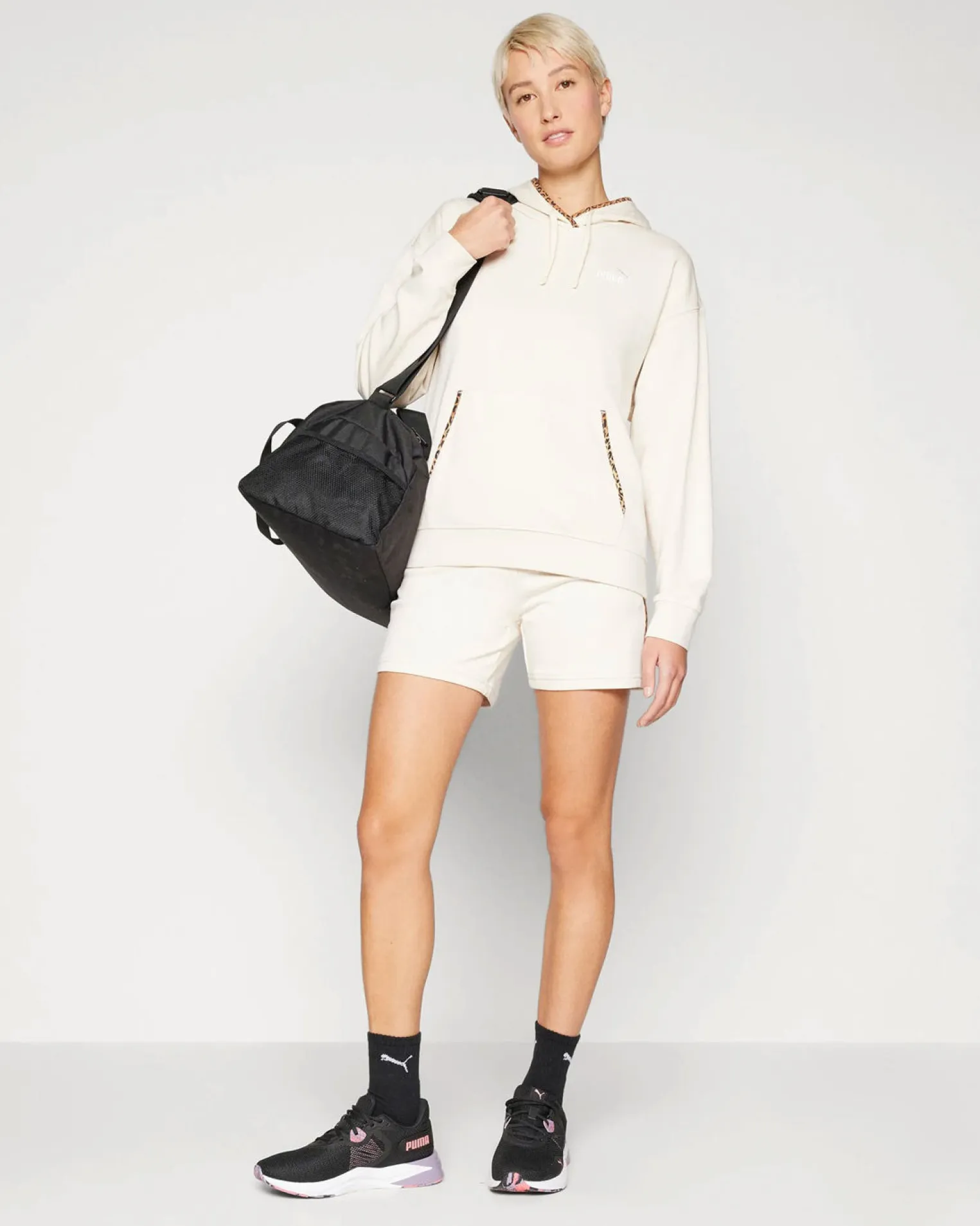 SWEAT C/CAPP.ESS GRAPHIC ANIMAL COMFORT