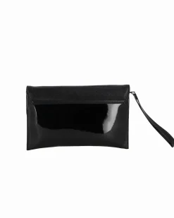 TATOO - Pochette nera in vernice con patta, laccetto e tracolla removibile, MADE IN ITALY