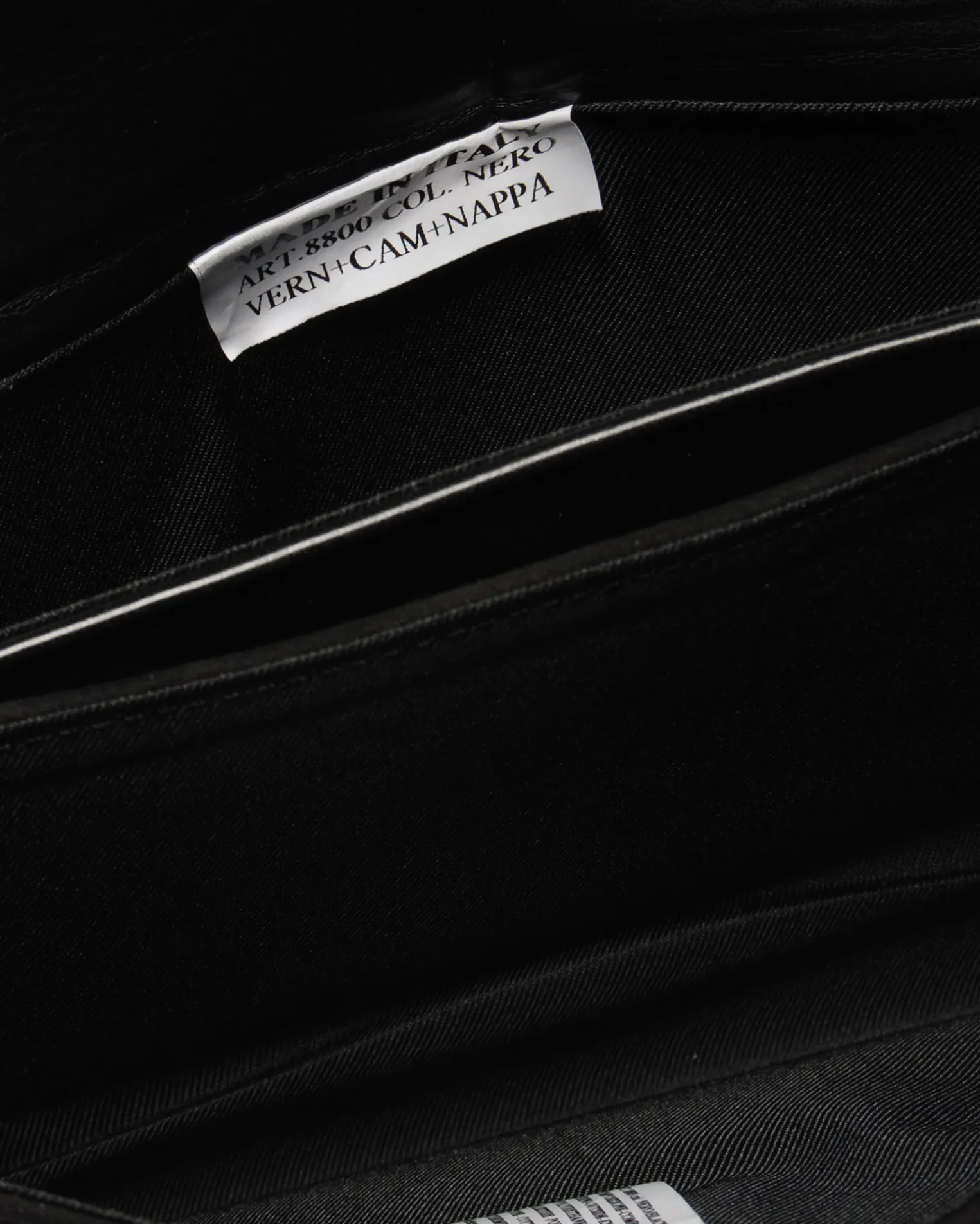 TATOO - Pochette nera multimateriale con patta, MADE IN ITALY