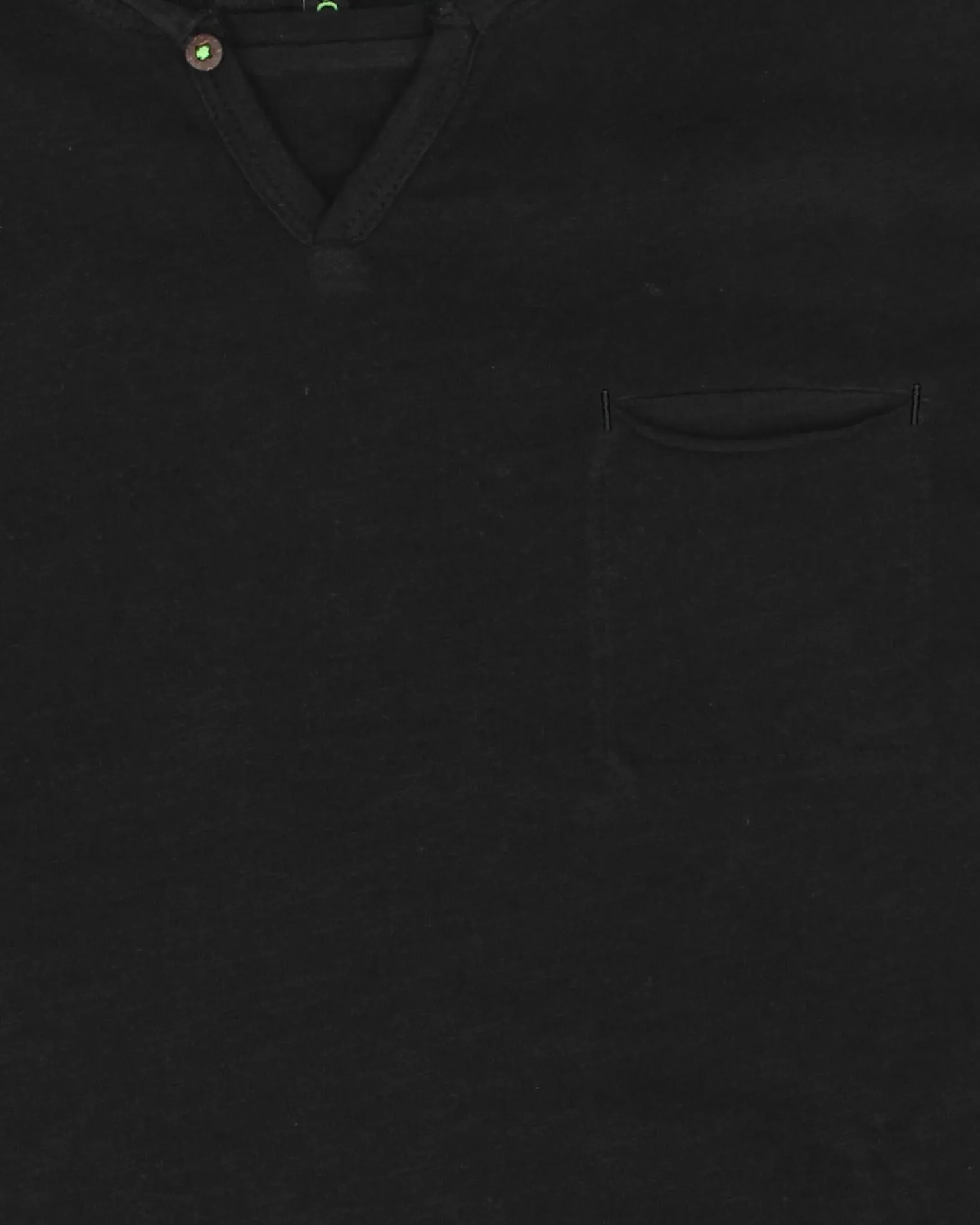 TSHIRT MANICA CORTA SCOLLO V