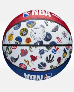 WILSON - Pallone da basket bianco e blu in gomma rinforzata con dettagli colorati